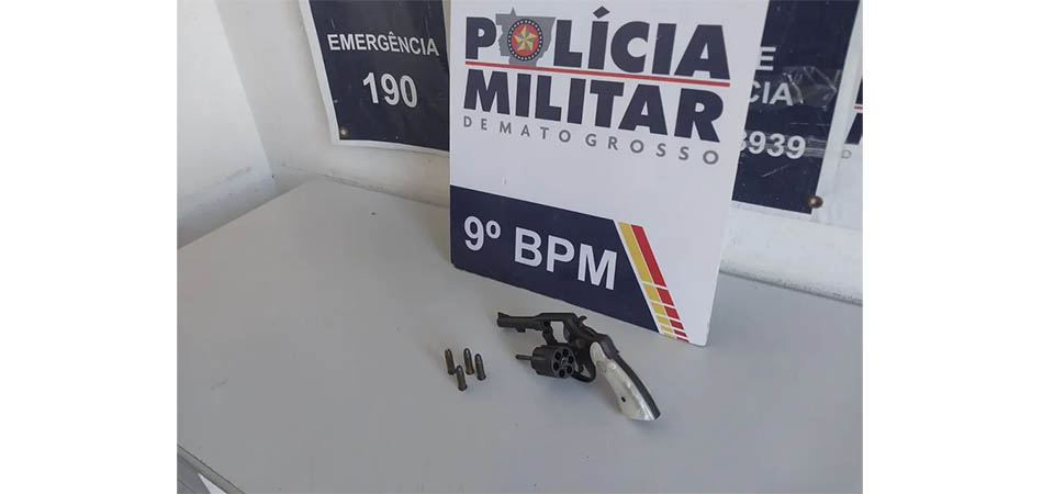 Menina de 12 anos furta farmácia e PM encontra revólver calibre 38 na mochila