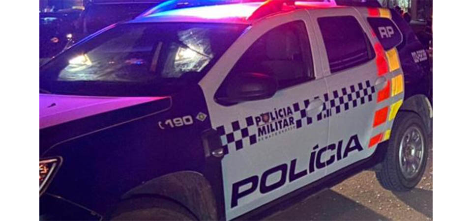 Homem mata irmão com facada no peito após discussão por som alto