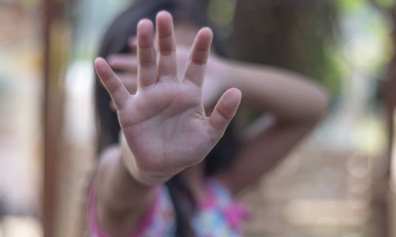 Menina é estuprada e guarda cueca do suspeito para comprovar o crime