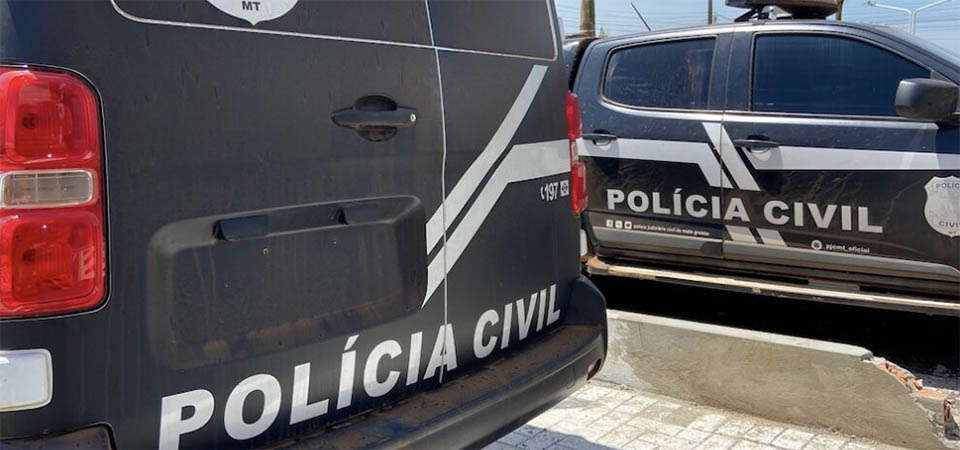 Homem bate barco em pedra durante pescaria, cai em rio e morre
