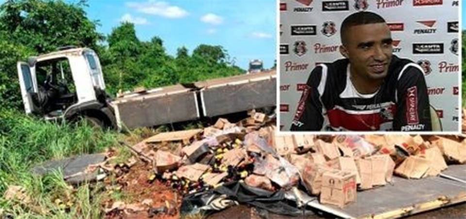 Ex-jogador de futebol morre após caminhão cair em barranco
