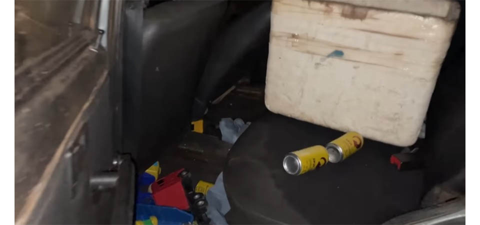 Mulher joga bacia de álcool e ateia fogo no marido
