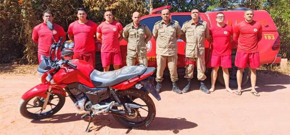 Homem morre após acidente violento entre moto e picape na BR-364