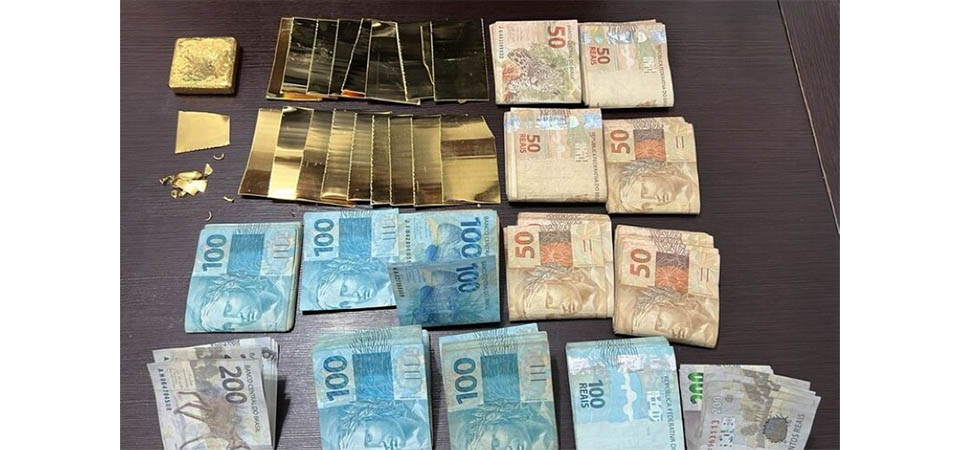 Assaltante leva mais de R$ 20 mil em ouro de casal de idosos