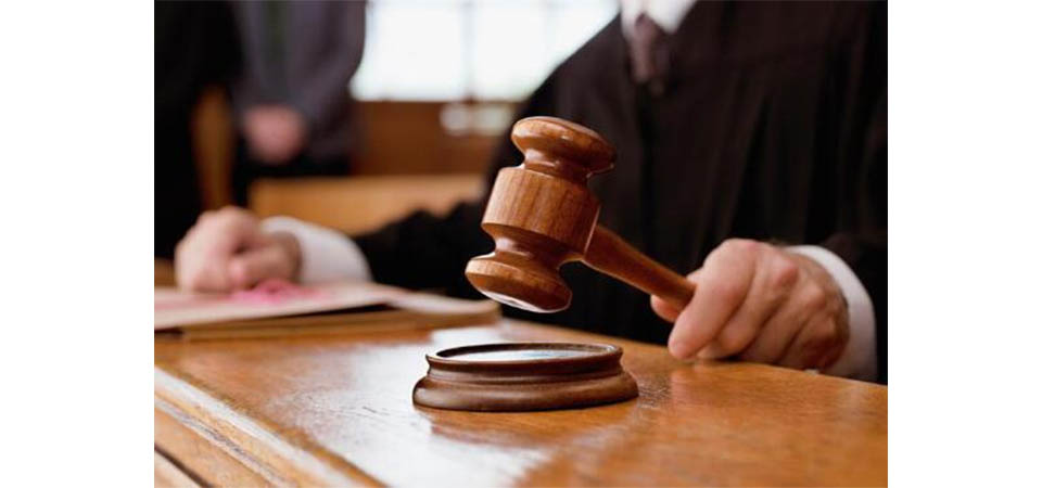 Júri absolve pai por matar e arrancar órgãos genitais de homem que estuprou sua filha