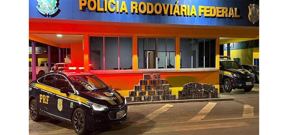 PRF apreende mais de 1 tonelada de drogas durante abordagem em caminhão