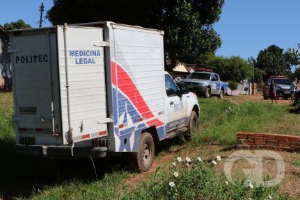 Idoso e dois cães são achados mortos na zona rural