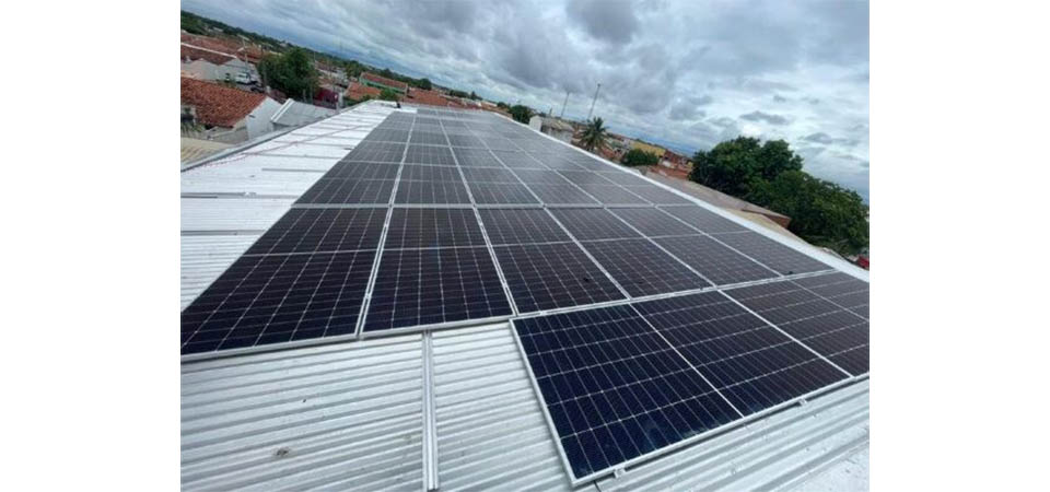 Desenvolve MT oferece linha de crédito para financiar instalação de energia solar em empresas